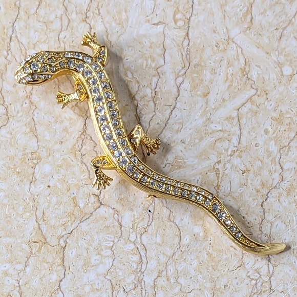 Vintage Jewelry - Vintage Lady Remington Rhinestone Lizard Brooch Gold Tone Pin